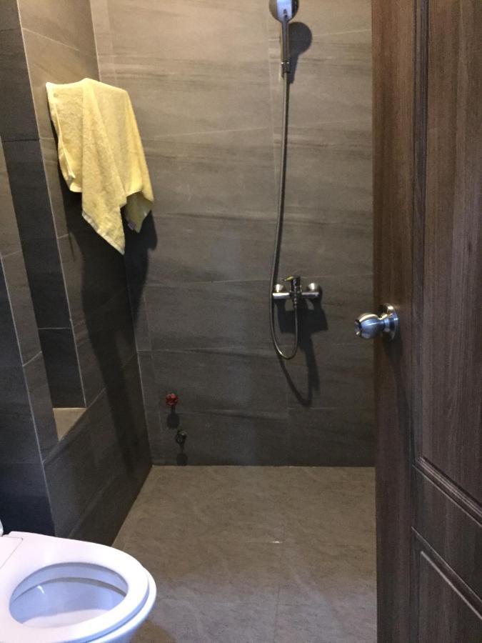 Cherki Hostel Дананг Екстер'єр фото
